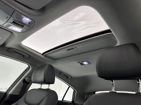 Hyundai IONIQ Premium EV (INCL-BTW) *PANO | FULL-LEATHER | INFINITY-AUDIO | FULL-LED | KEYLESS | NAVI-FULLMAP |  ADAPTIVE-CRUISE |  DAB | CAMERA | MEMORY-PACK | DIGI-COCKPIT | CCS-FASTLOADER | LANE-ASSIST...