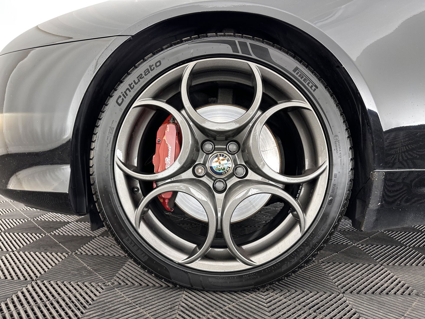 Alfa Romeo Spider 2.4 JTD Q-Tronic Exclusive TI-Sportpack Aut. *LUXURY-LEATHER | BI-XENON | SPORT-SEATS | ECC | SHIFTPADDLES | PDC | CRUISE | 19''ALU*