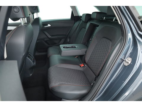 SEAT Leon Sportstourer 1.4 TSI eHybrid PHEV FR Business Intense | Navi | Adapt. Cruise | CarPlay | Stoel-Stuurverw. | Camera | Keyless