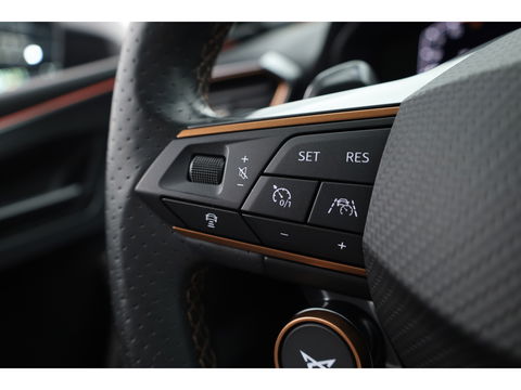 CUPRA Leon Sportstourer 1.4 e-Hybrid VZ Copper Edition 245pk | Navi | Adapt. Cruise | Camera | Stoel-Stuurverw.