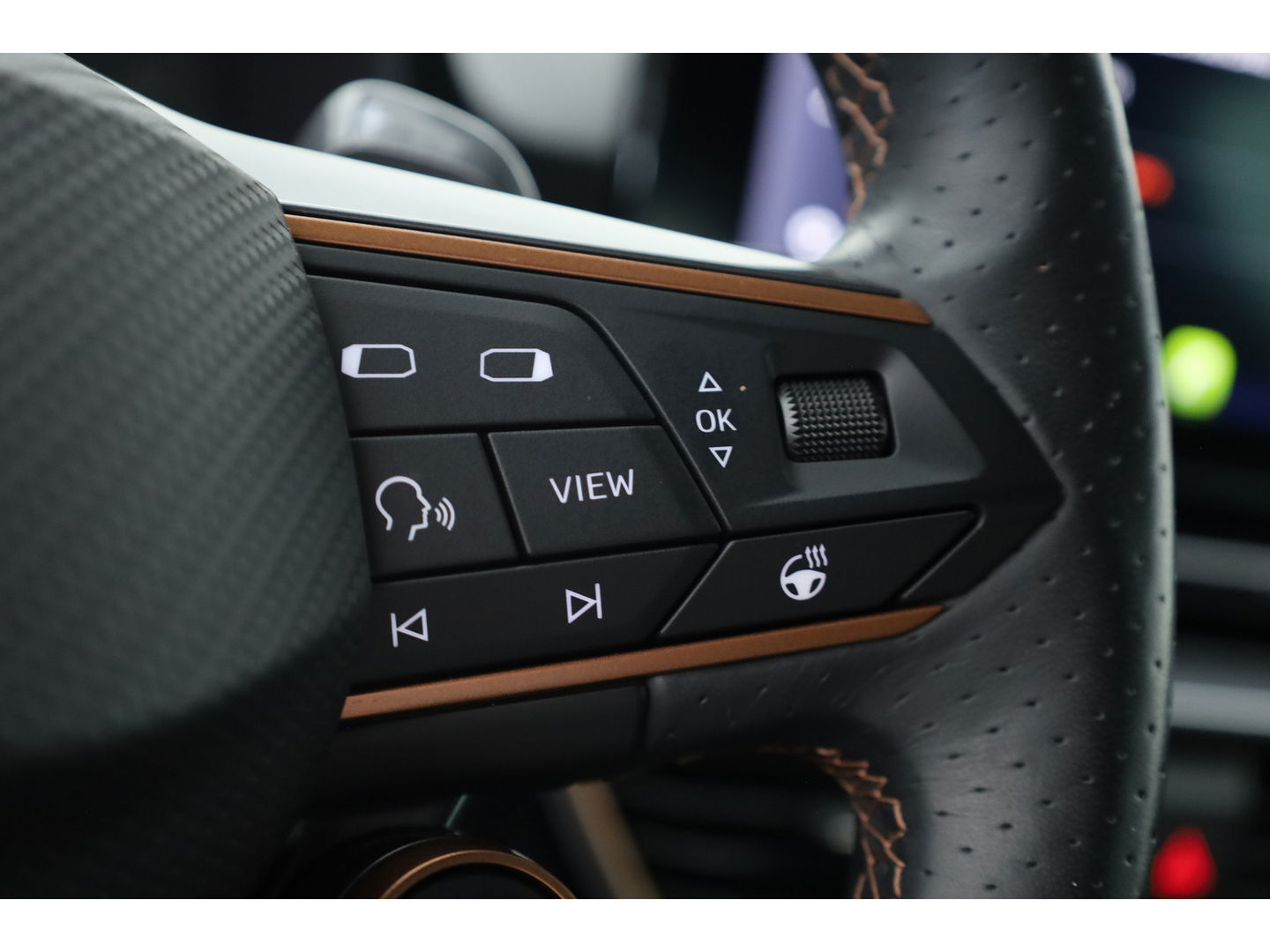 CUPRA Leon Sportstourer 1.4 e-Hybrid VZ Copper Edition 245pk | Navi | Adapt. Cruise | Camera | Stoel-Stuurverw.