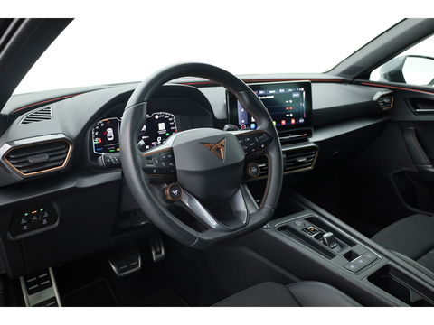 CUPRA Leon Sportstourer 1.4 e-Hybrid VZ Copper Edition 245pk | Navi | Adapt. Cruise | Camera | Stoel-Stuurverw.