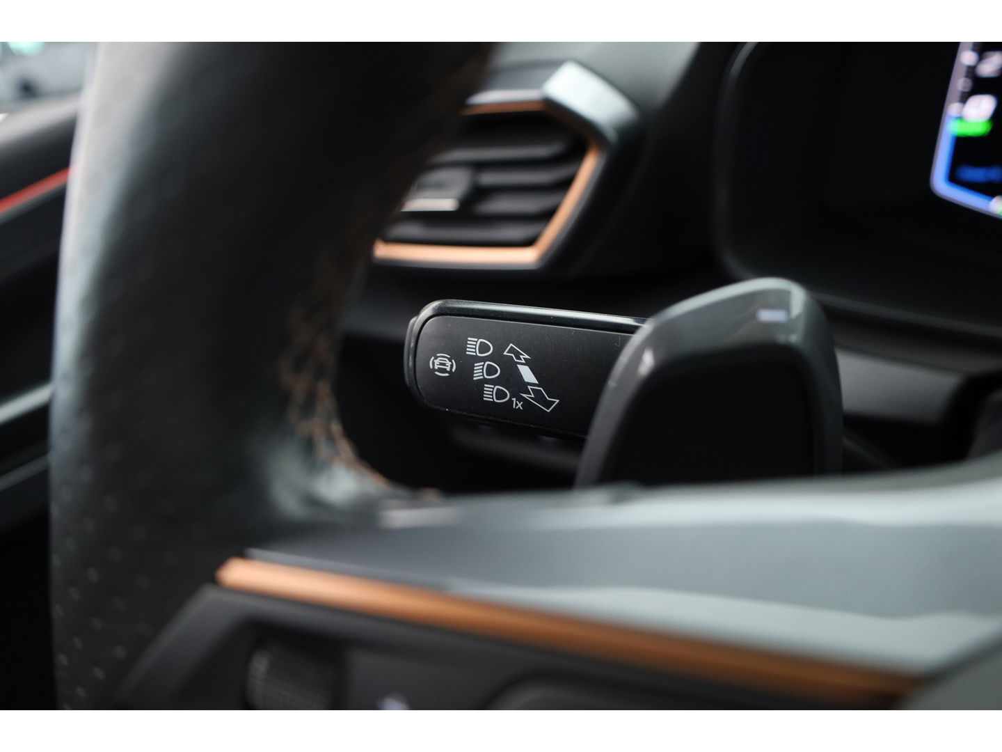 CUPRA Leon Sportstourer 1.4 e-Hybrid VZ Copper Edition 245pk | Navi | Adapt. Cruise | Camera | Stoel-Stuurverw.