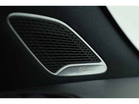 Mercedes-Benz GLA 250 e AMG Line | Augmented Reality | Burmester | Trekhaak | All Season | Dodehoek