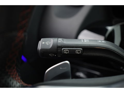 Mercedes-Benz GLA 250 e AMG Line | Augmented Reality | Burmester | Trekhaak | All Season | Dodehoek