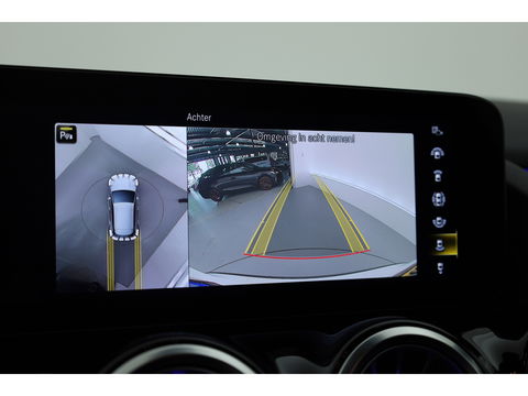 Mercedes-Benz GLA 250 e AMG Line | Augmented Reality | Burmester | Trekhaak | All Season | Dodehoek