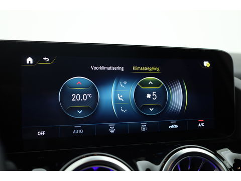 Mercedes-Benz GLA 250 e AMG Line | Augmented Reality | Burmester | Trekhaak | All Season | Dodehoek