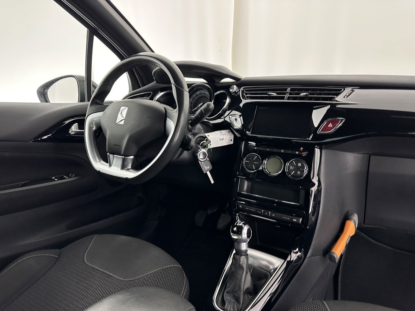 DS DS 3 1.6 BlueHDi Business *NAVI-FULLMAP | SPORT-SEATS | ECC | PDC | CRUISE | 16''ALU*