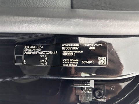 Alfa Romeo Stelvio 2.9 V6 AWD Quadrifoglio (INCL-BTW) Aut. *PANO | LEATHER-ALCANTARA | XENON | ADAPTIVE-CRUISE | BLIND-SPOT | HARMAN/KARDON | MEMORY-PACK | HEATED-SPORTSEATS | DAB+ | KEYLESS | CARPLAY | NAVI-FULLMAP | CARBON-INLAY |