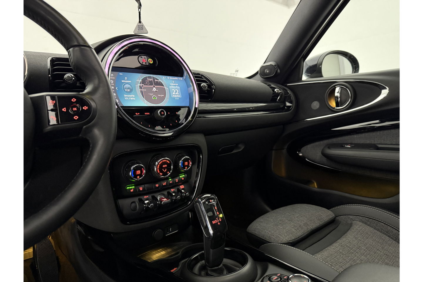 MINI Clubman 1.5 Cooper Richmond Park Edition h/k Audio Camera Pano LED Carplay Clima Cruise Navi Virtual Achterdeuren 18"LMV PDC