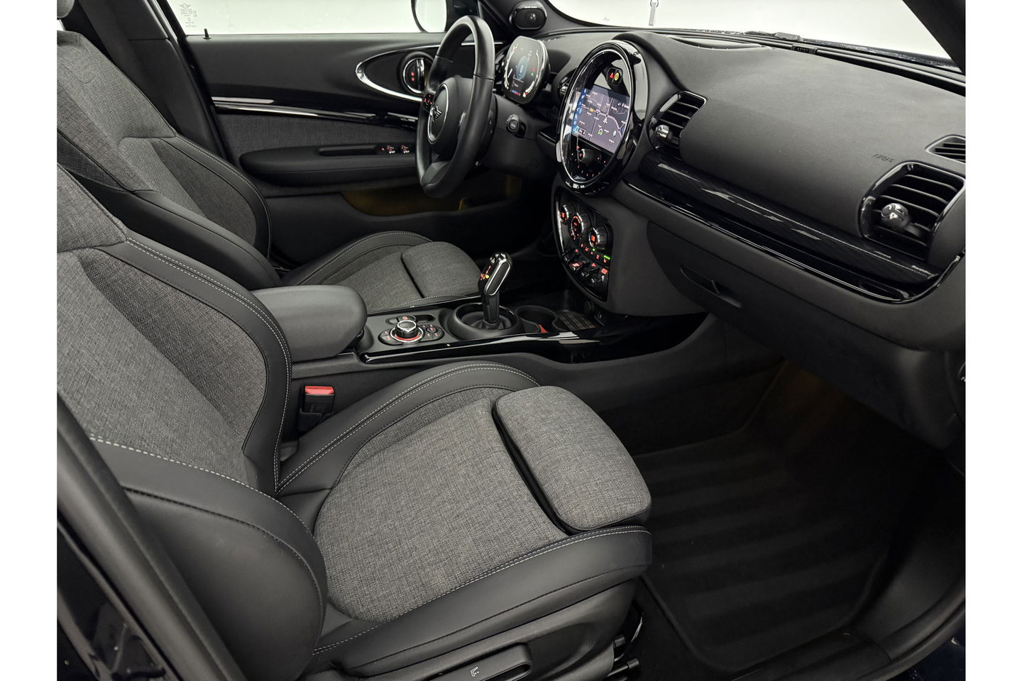 MINI Clubman 1.5 Cooper Richmond Park Edition h/k Audio Camera Pano LED Carplay Clima Cruise Navi Virtual Achterdeuren 18"LMV PDC