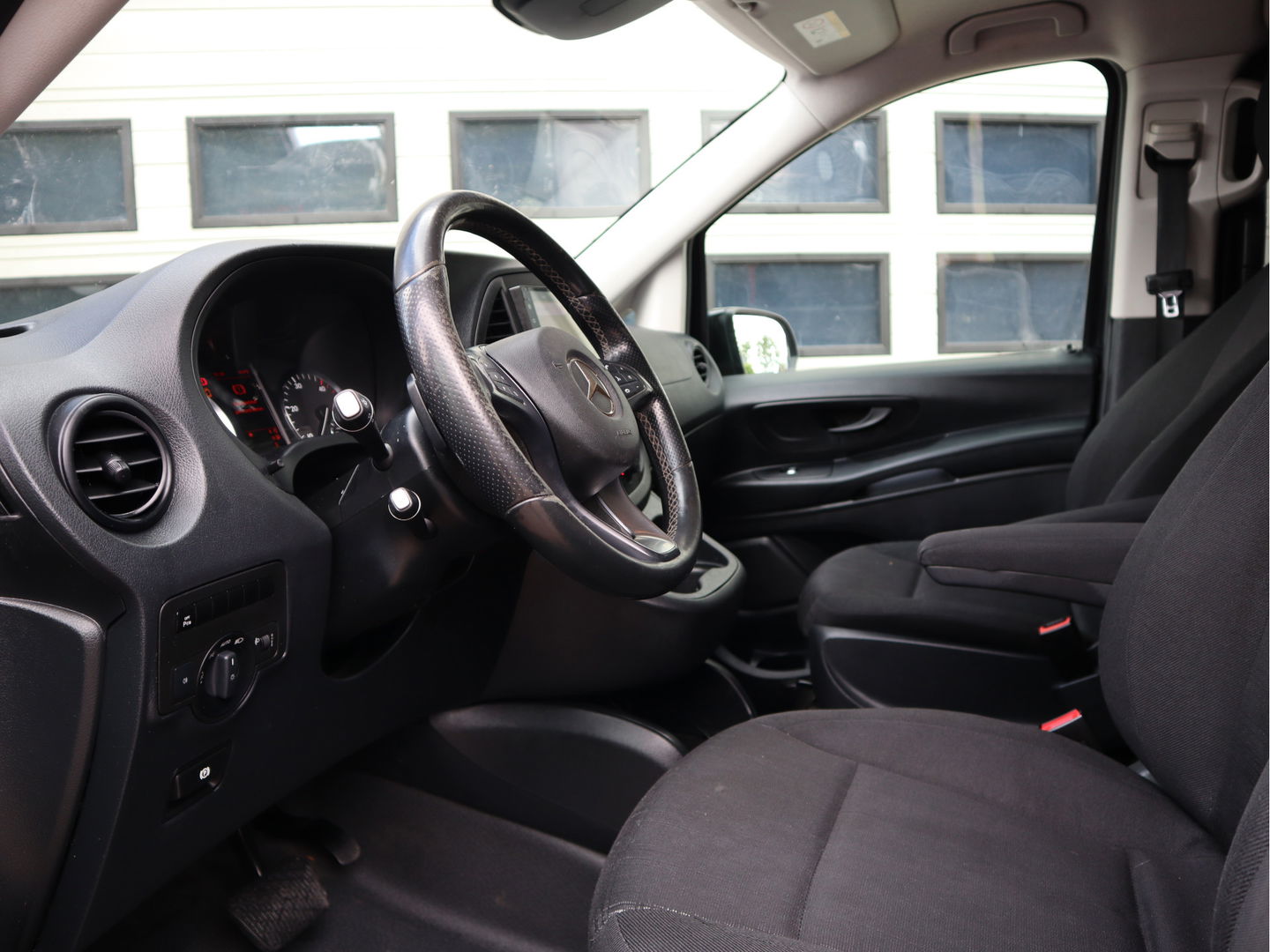 Mercedes-Benz Vito 114 CDI Extra Lang L3 DC 5 Pers. - 2x Schuifdr. - Trekhaak - Clima - Compressor