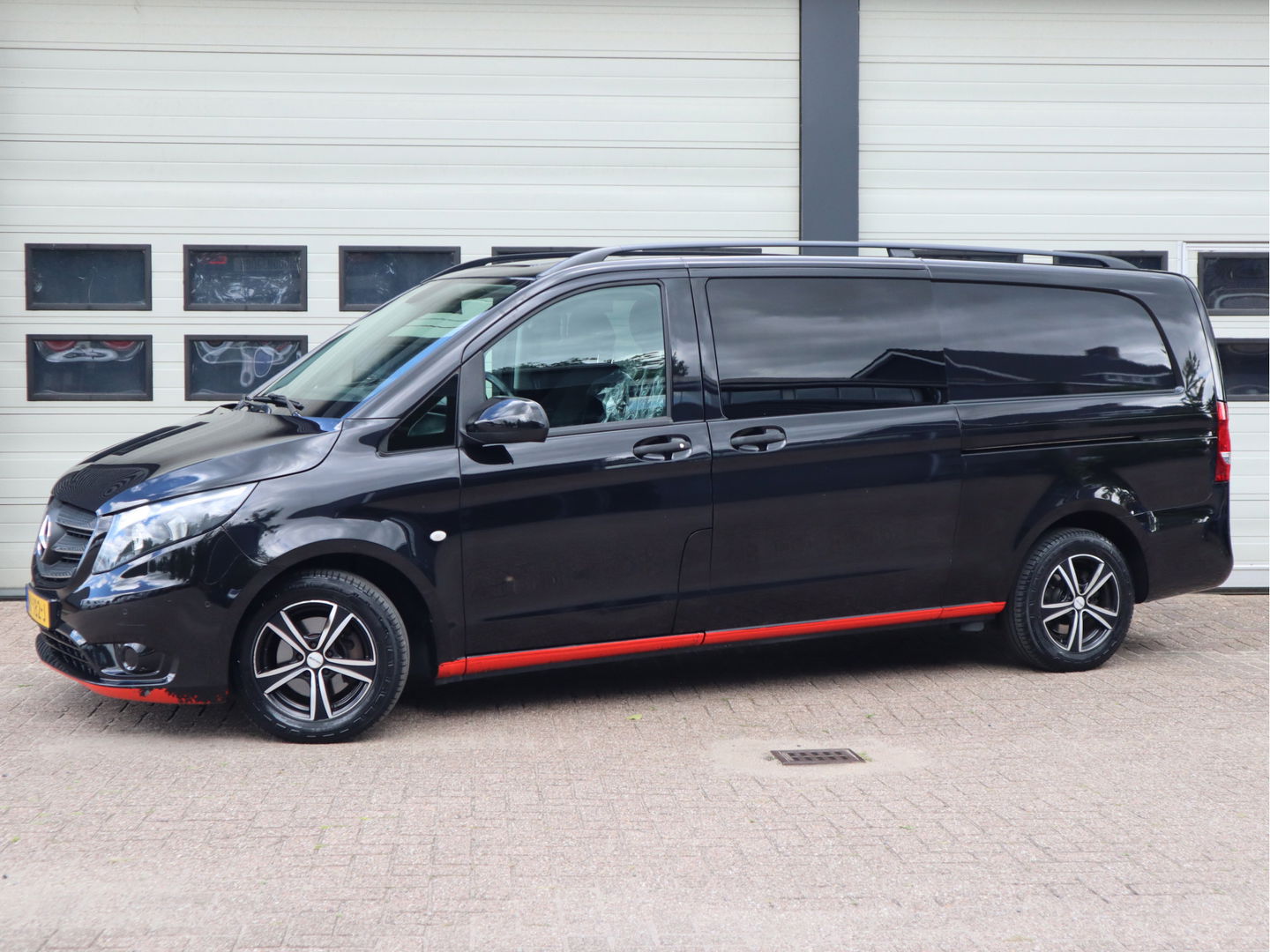 Mercedes-Benz Vito 114 CDI Extra Lang L3 DC 5 Pers. - 2x Schuifdr. - Trekhaak - Clima - Compressor