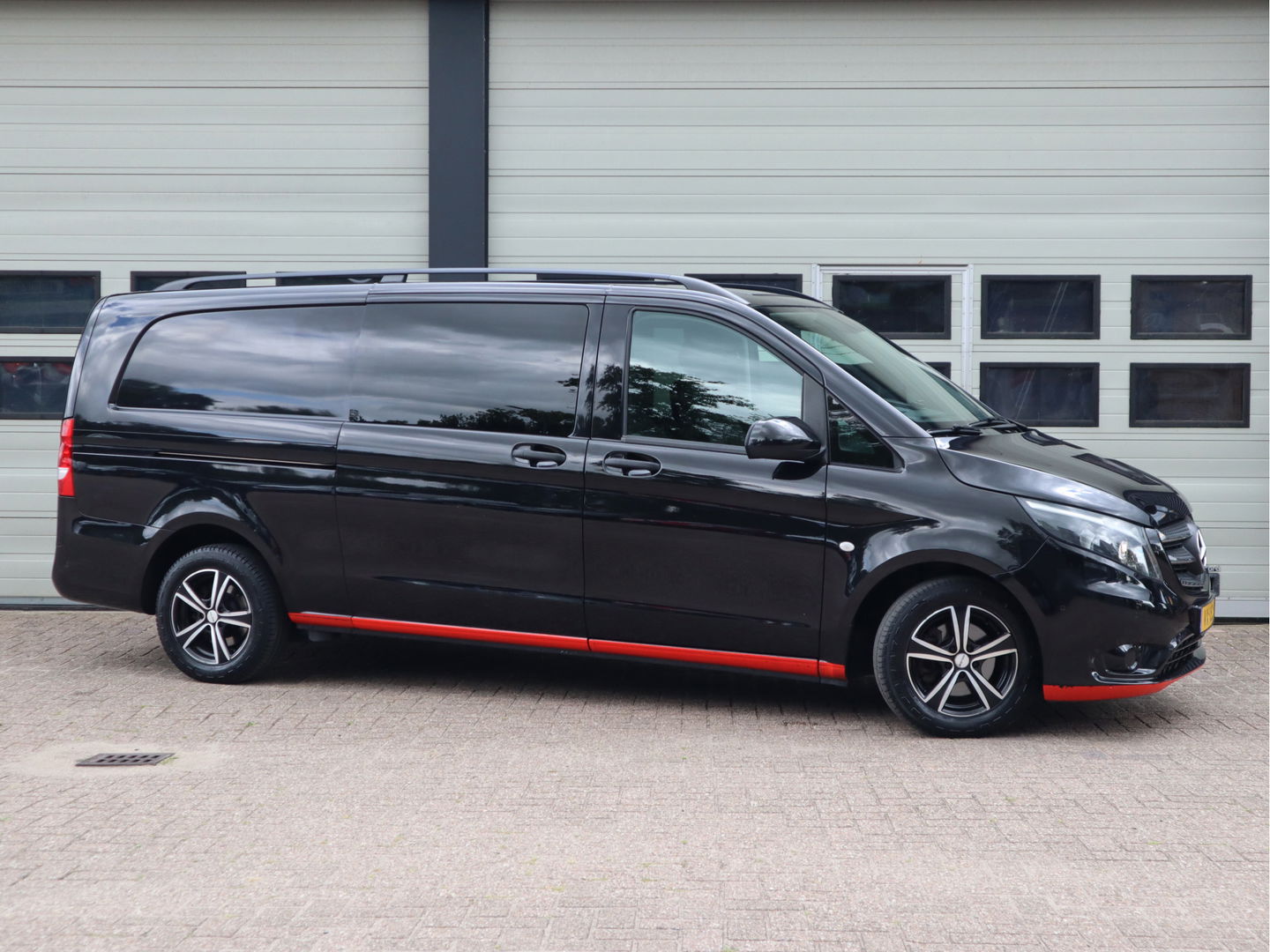 Mercedes-Benz Vito 114 CDI Extra Lang L3 DC 5 Pers. - 2x Schuifdr. - Trekhaak - Clima - Compressor