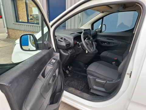 Opel Combo 1.6D L1H1 Edition AIRCO / CRUISE CONTROLE / NAVI / IMPERIAL / TREKHAAK