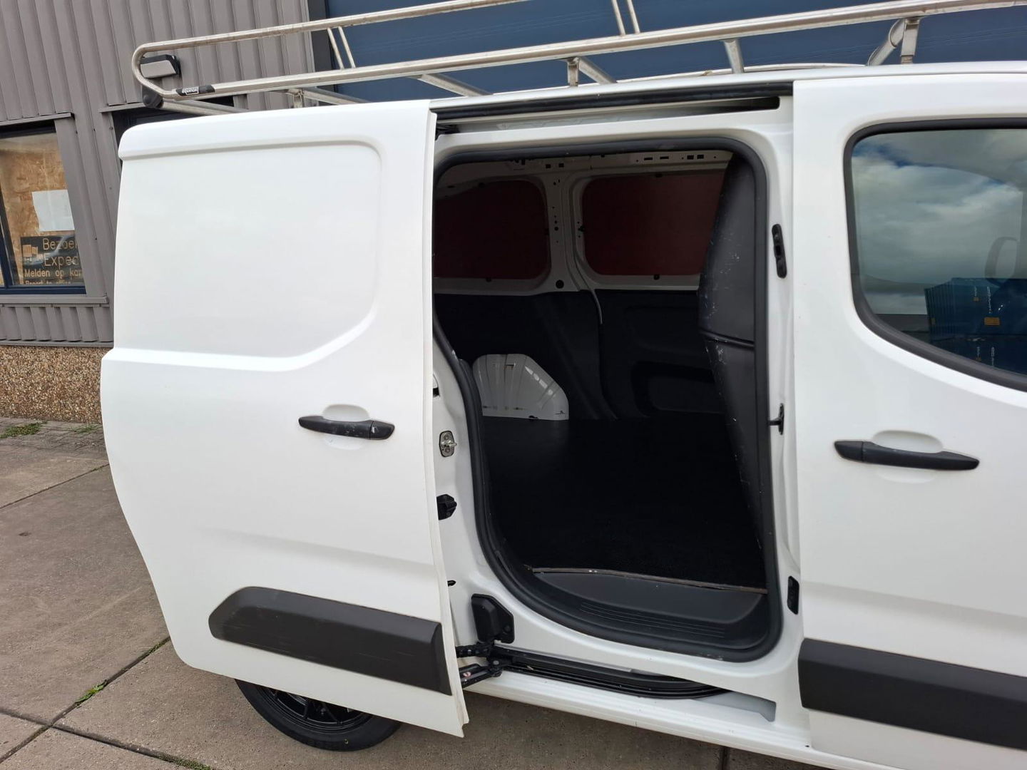 Opel Combo 1.6D L1H1 Edition AIRCO / CRUISE CONTROLE / NAVI / IMPERIAL / TREKHAAK