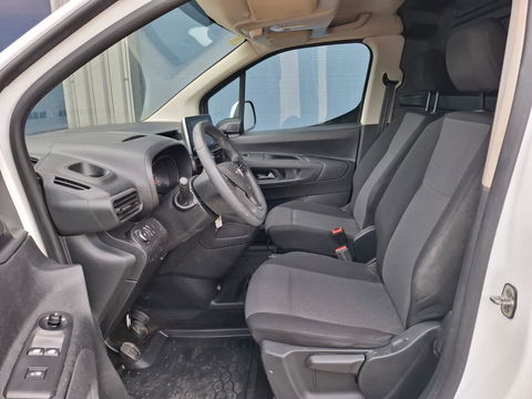 Opel Combo 1.6D L1H1 Edition AIRCO / CRUISE CONTROLE / NAVI / IMPERIAL / TREKHAAK