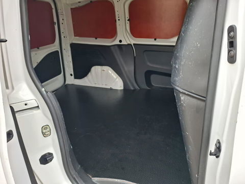 Opel Combo 1.6D L1H1 Edition AIRCO / CRUISE CONTROLE / NAVI / IMPERIAL / TREKHAAK