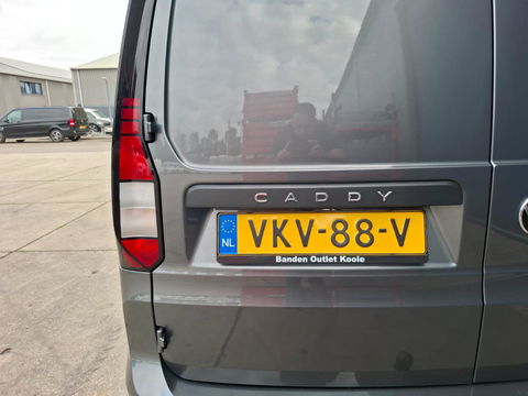Volkswagen Caddy Cargo 2.0 TDI Style AUTOMAAT / CARPLAY / TREKHAAK / EURO 6 / N.A.P