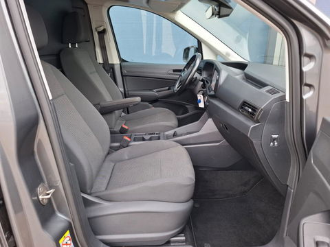 Volkswagen Caddy Cargo 2.0 TDI Style AUTOMAAT / CARPLAY / TREKHAAK / EURO 6 / N.A.P