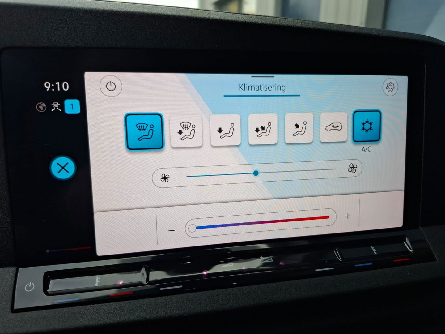 Volkswagen Caddy Cargo 2.0 TDI Style AUTOMAAT / CARPLAY / TREKHAAK / EURO 6 / N.A.P