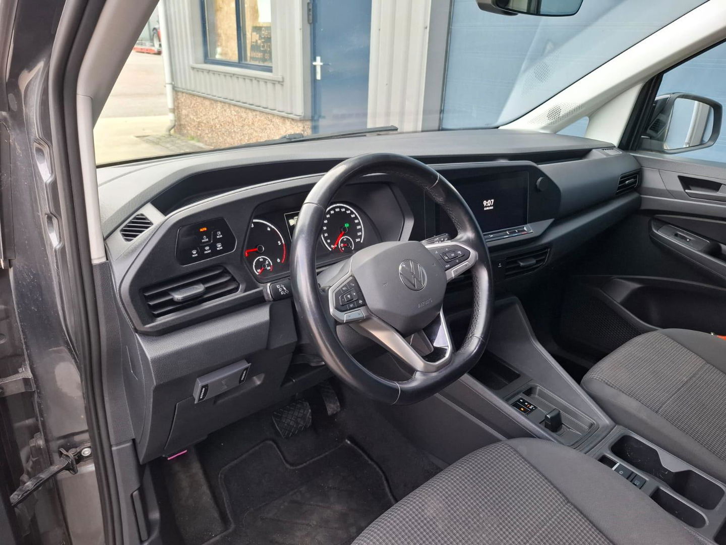 Volkswagen Caddy Cargo 2.0 TDI Style AUTOMAAT / CARPLAY / TREKHAAK / EURO 6 / N.A.P