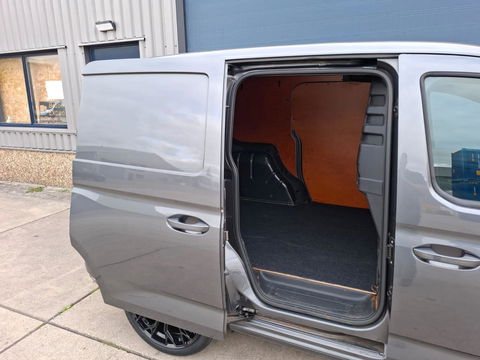 Volkswagen Caddy Cargo 2.0 TDI Style AUTOMAAT / CARPLAY / TREKHAAK / EURO 6 / N.A.P