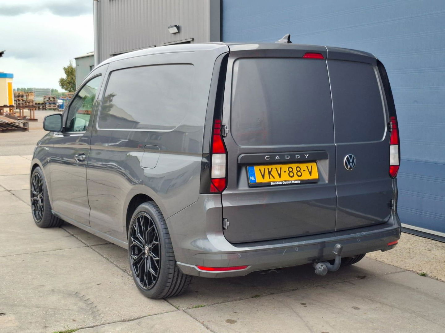 Volkswagen Caddy Cargo 2.0 TDI Style AUTOMAAT / CARPLAY / TREKHAAK / EURO 6 / N.A.P