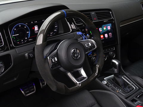 Volkswagen Golf TSI GTE 204PK / Pano / 2019 / LED / ACC