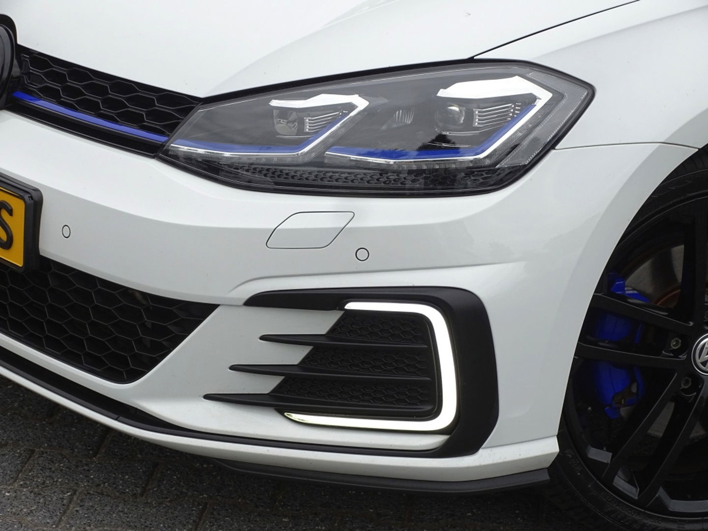 Volkswagen Golf TSI GTE 204PK / Pano / 2019 / LED / ACC