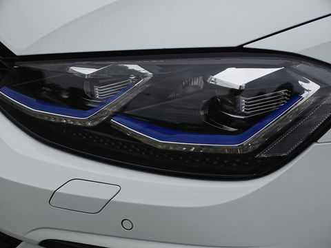 Volkswagen Golf TSI GTE 204PK / Pano / 2019 / LED / ACC