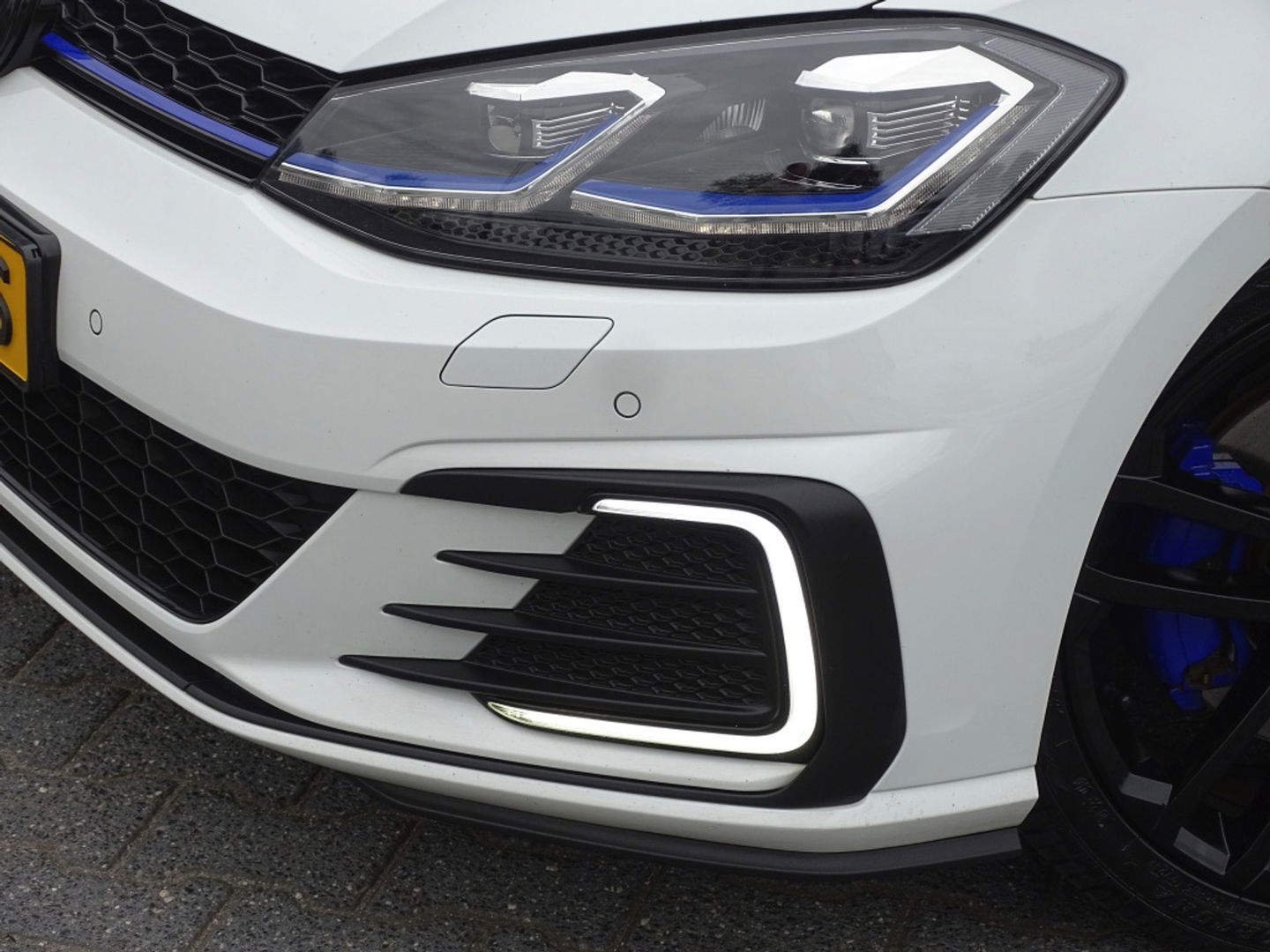Volkswagen Golf TSI GTE 204PK / Pano / 2019 / LED / ACC