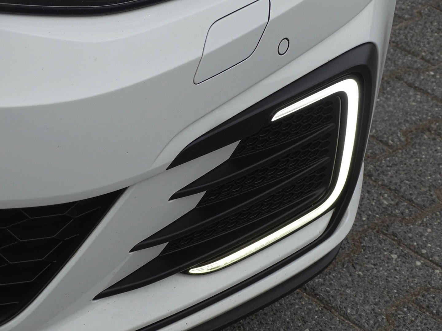 Volkswagen Golf TSI GTE 204PK / Pano / 2019 / LED / ACC