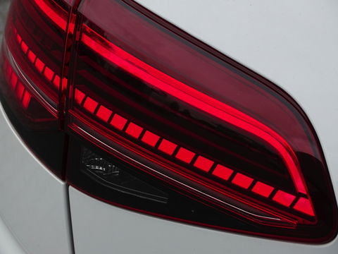 Volkswagen Golf TSI GTE 204PK / Pano / 2019 / LED / ACC