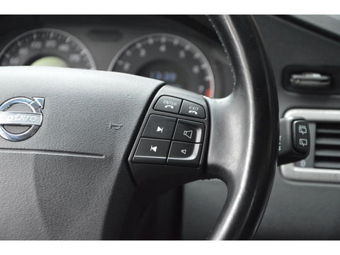 Volvo XC70 3.2 Summum | Dealer Onderhouden | Trekhaak 1800KG | Stoel verwarmd | Cruise |