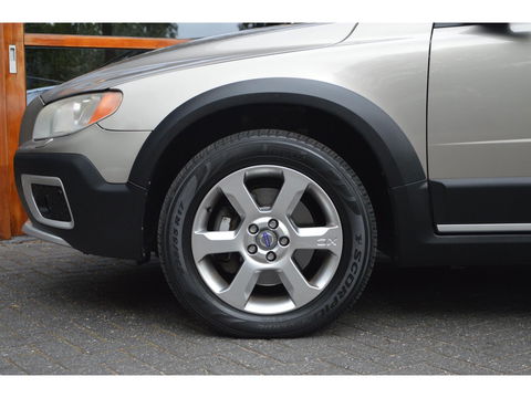 Volvo XC70 3.2 Summum | Dealer Onderhouden | Trekhaak 1800KG | Stoel verwarmd | Cruise |