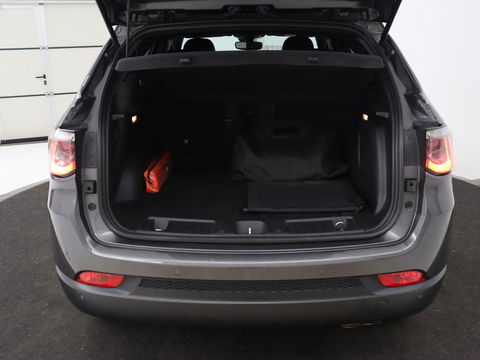 Jeep Compass 4xe 240 Plug-in Hybrid Elecrtic S | Stoelventilatie | Leder | Camera | Carplay | Keyless | Stoel & stuurverwarming | Navigatie | Xenon | 19'' lichtmetalen velgen | PHEV