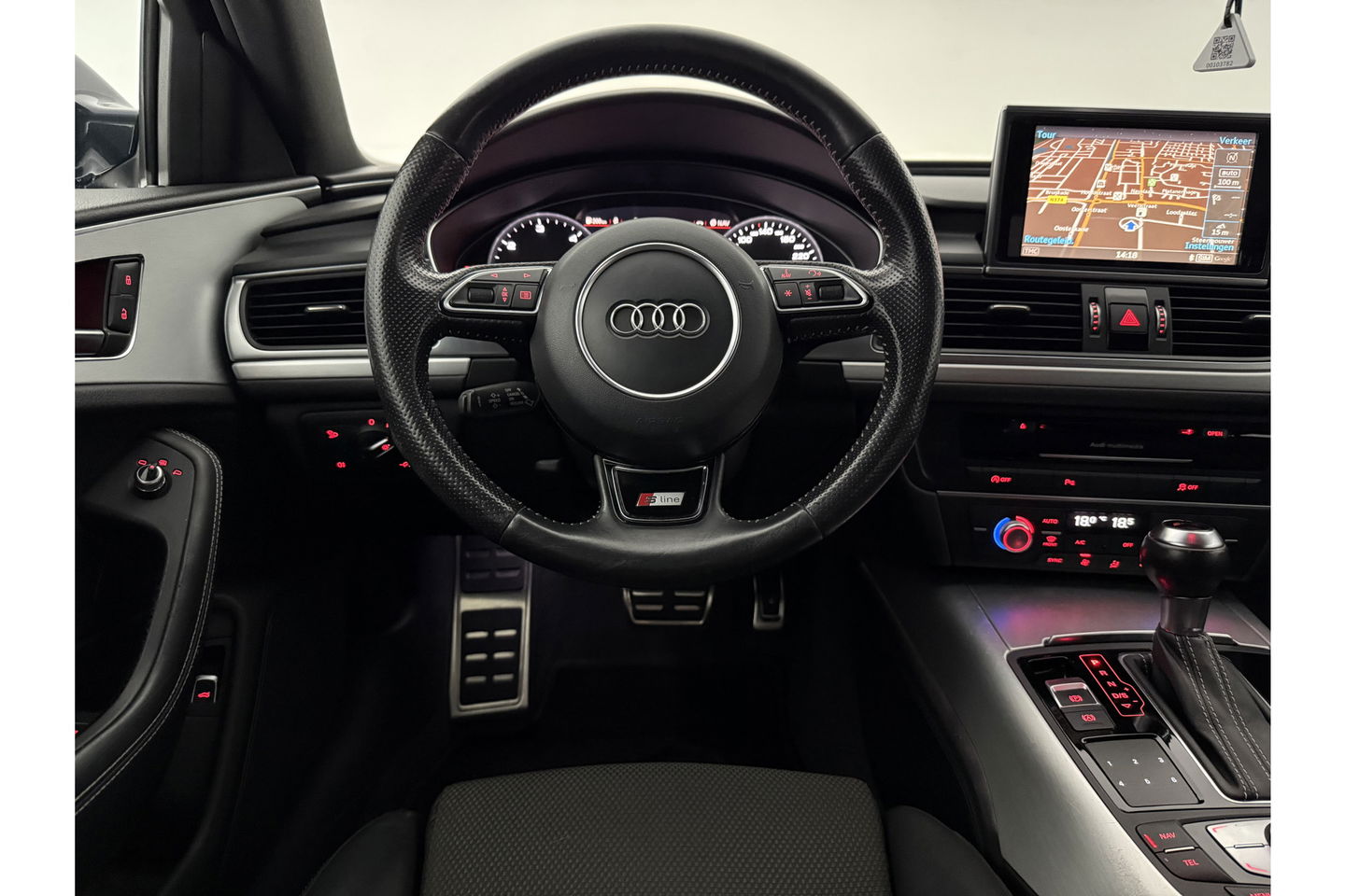 Audi A6 2.0 TDI 150PK S-line LED Clima Cruise Navigatie Parkeersensoren 18"LMV