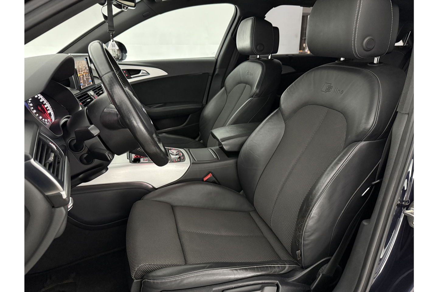 Audi A6 2.0 TDI 150PK S-line LED Clima Cruise Navigatie Parkeersensoren 18"LMV