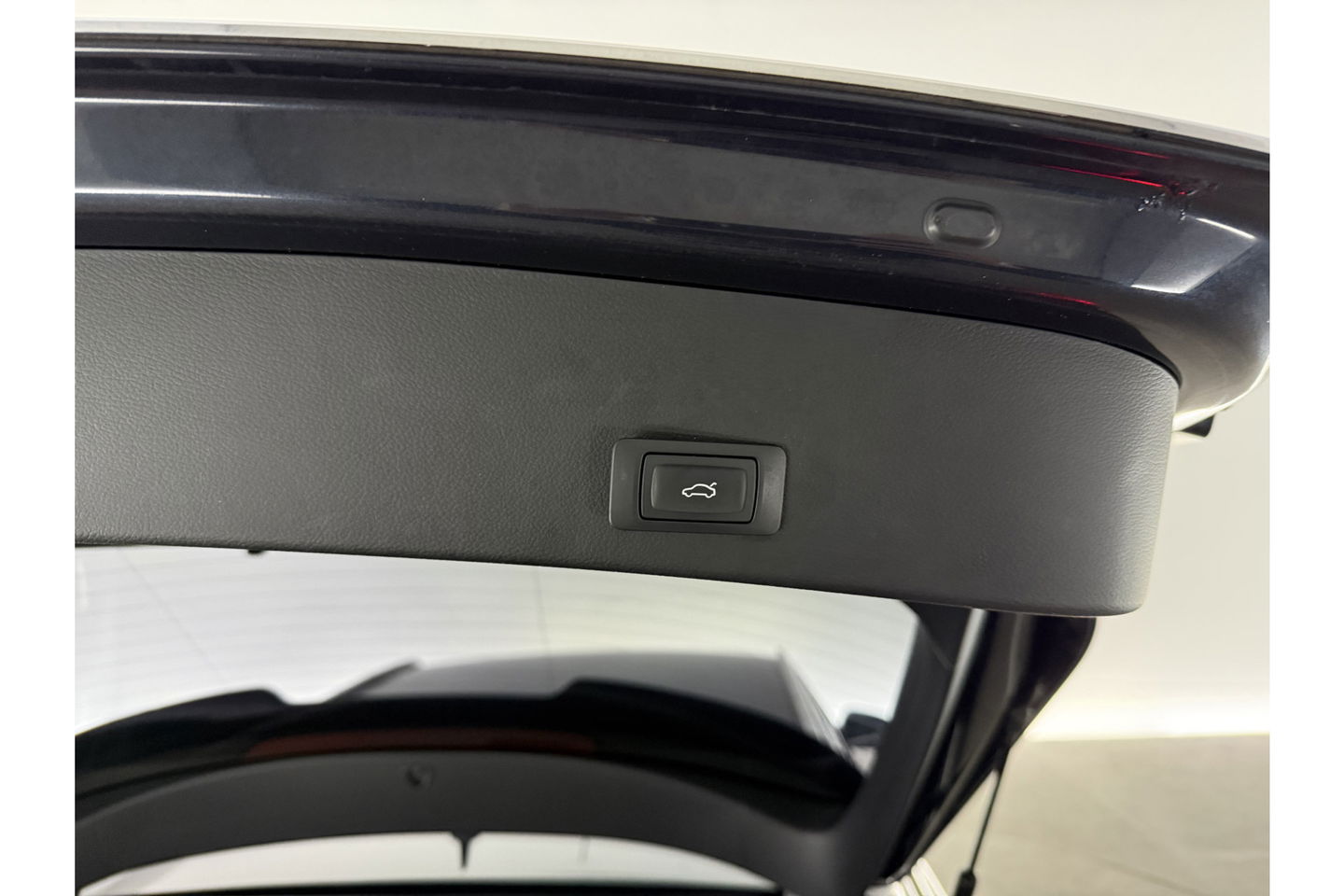 Audi A6 2.0 TDI 150PK S-line LED Clima Cruise Navigatie Parkeersensoren 18"LMV