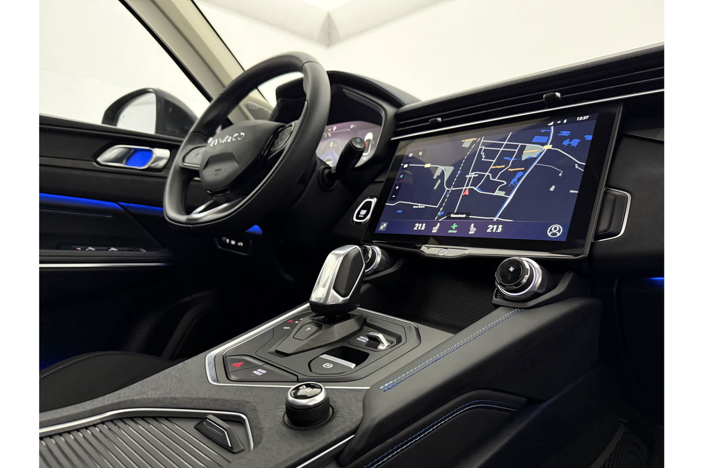 Lynk Co 01 1.5 | Black Edition | 262PK 360 Camera Pano Sfeer Memory LED ACC Virtual Carplay Clima Navi PDC 20"LMV