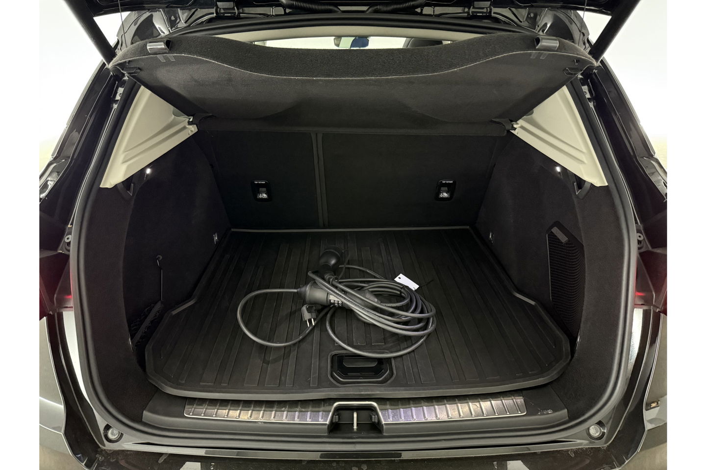 Lynk Co 01 1.5 | Black Edition | 262PK 360 Camera Pano Sfeer Memory LED ACC Virtual Carplay Clima Navi PDC 20"LMV
