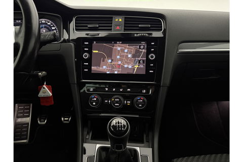 Volkswagen Golf 1.5 TSI R-line 150PK LED ACC Camera Carplay Clima Virtual Navi PDC 17"LMV