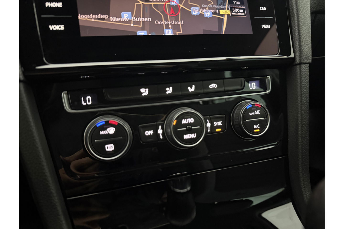 Volkswagen Golf 1.5 TSI R-line 150PK LED ACC Camera Carplay Clima Virtual Navi PDC 17"LMV