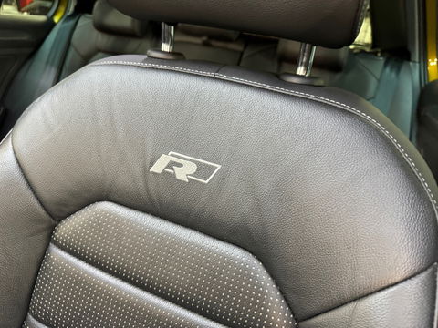 Volkswagen Golf 1.5 TSI Highline R-Line Pano|Leer|Dyna|Keyless
