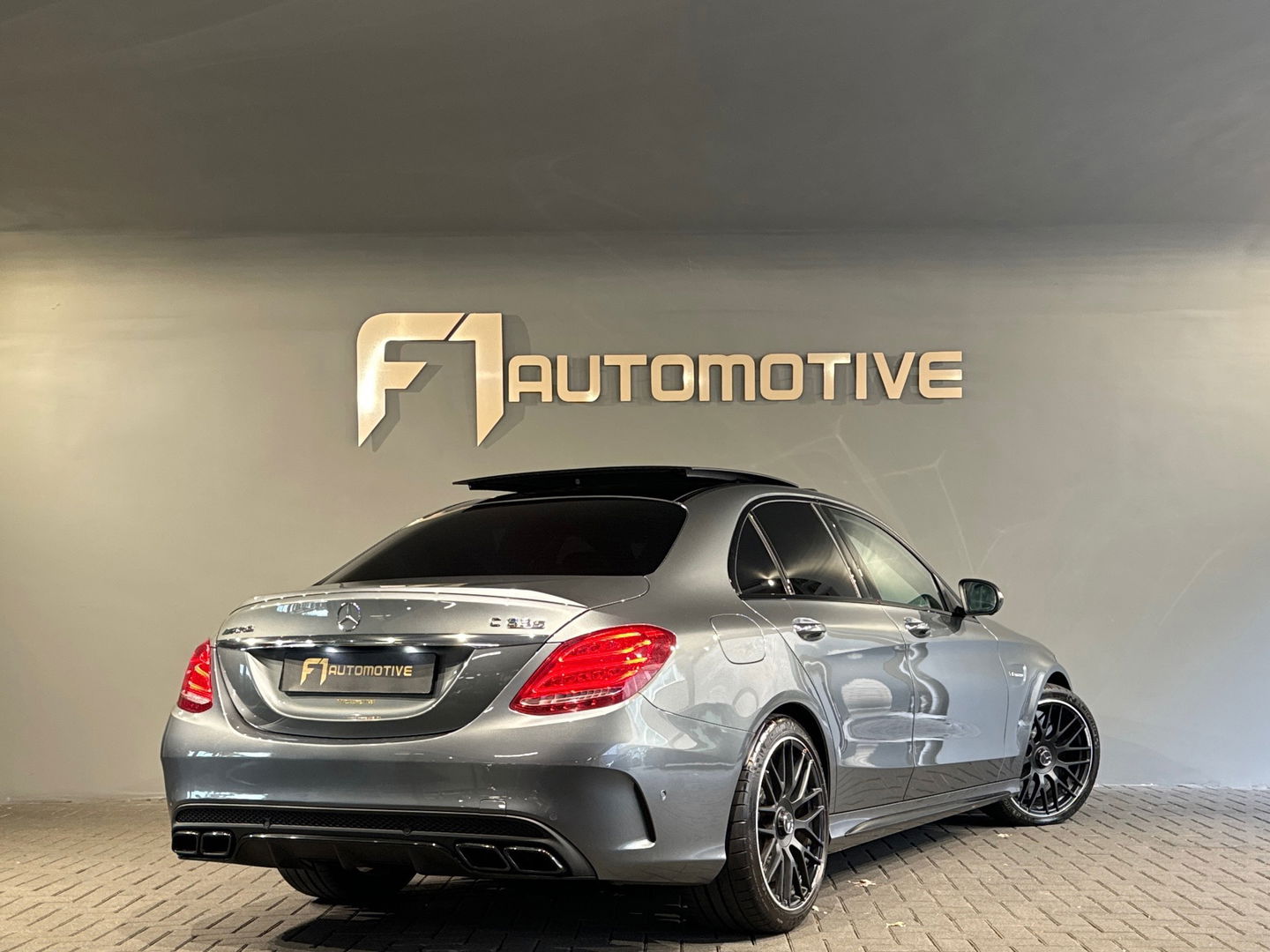 Mercedes-Benz C-Klasse AMG 63 S Pano|Kuip|Ceramic|HuD|360Cam