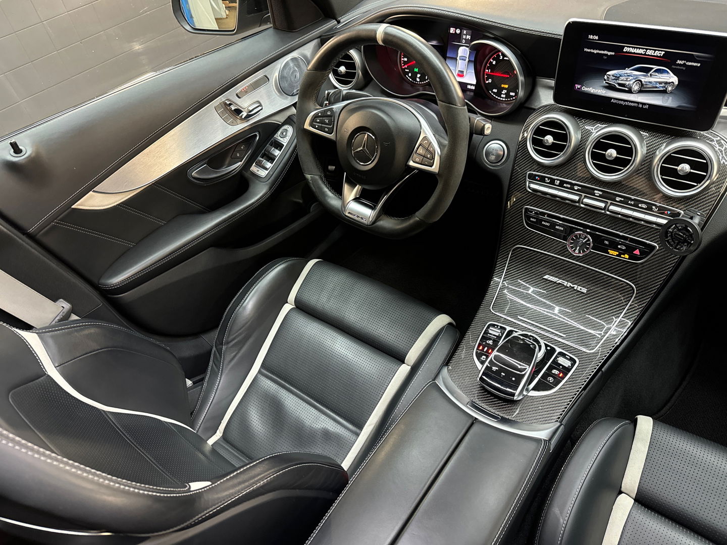 Mercedes-Benz C-Klasse AMG 63 S Pano|Kuip|Ceramic|HuD|360Cam