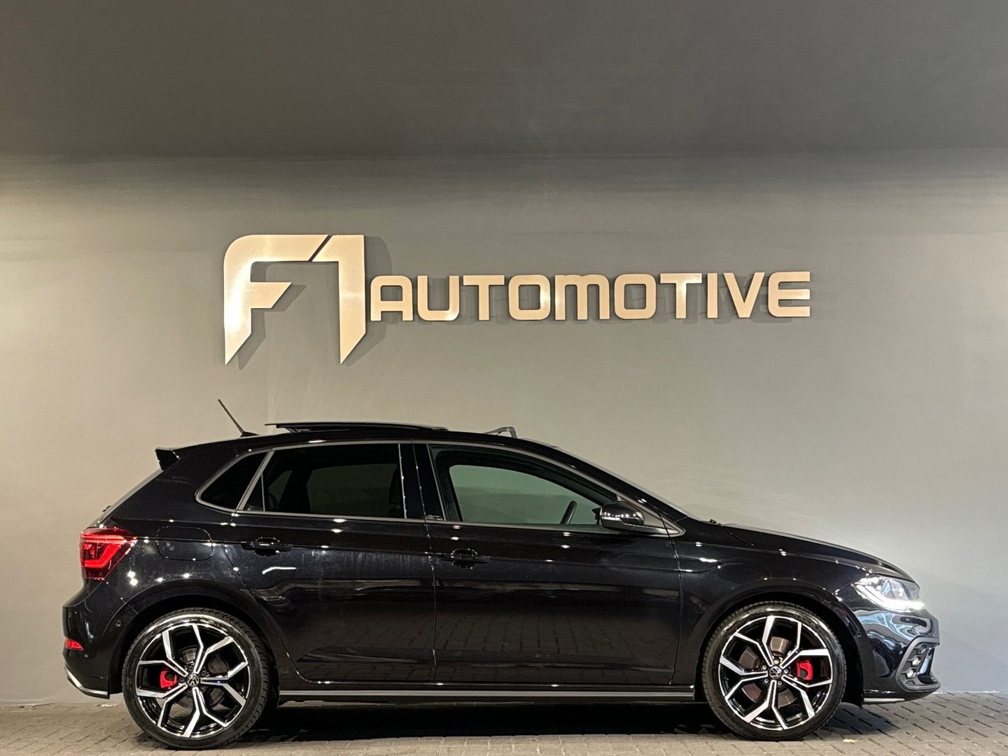 Volkswagen Polo 2.0 TSI GTI Pano|Keyless|IQ|Beats|18”|VOL