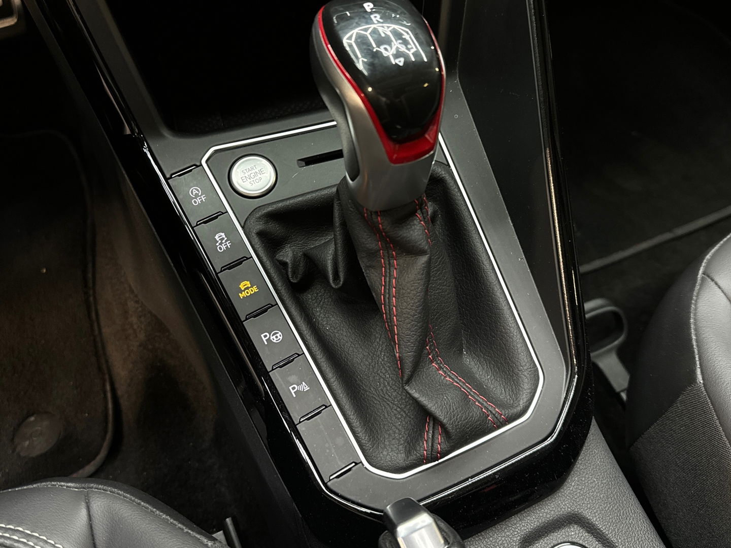 Volkswagen Polo 2.0 TSI GTI Pano|Keyless|IQ|Beats|18”|VOL