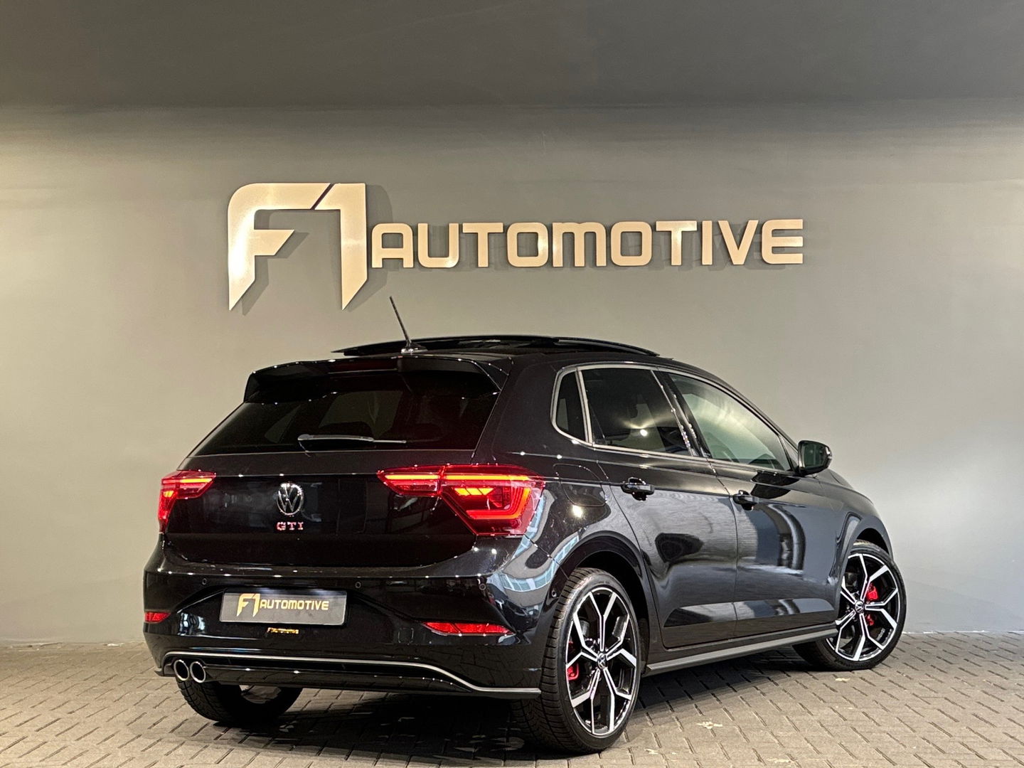 Volkswagen Polo 2.0 TSI GTI Pano|Keyless|IQ|Beats|18”|VOL